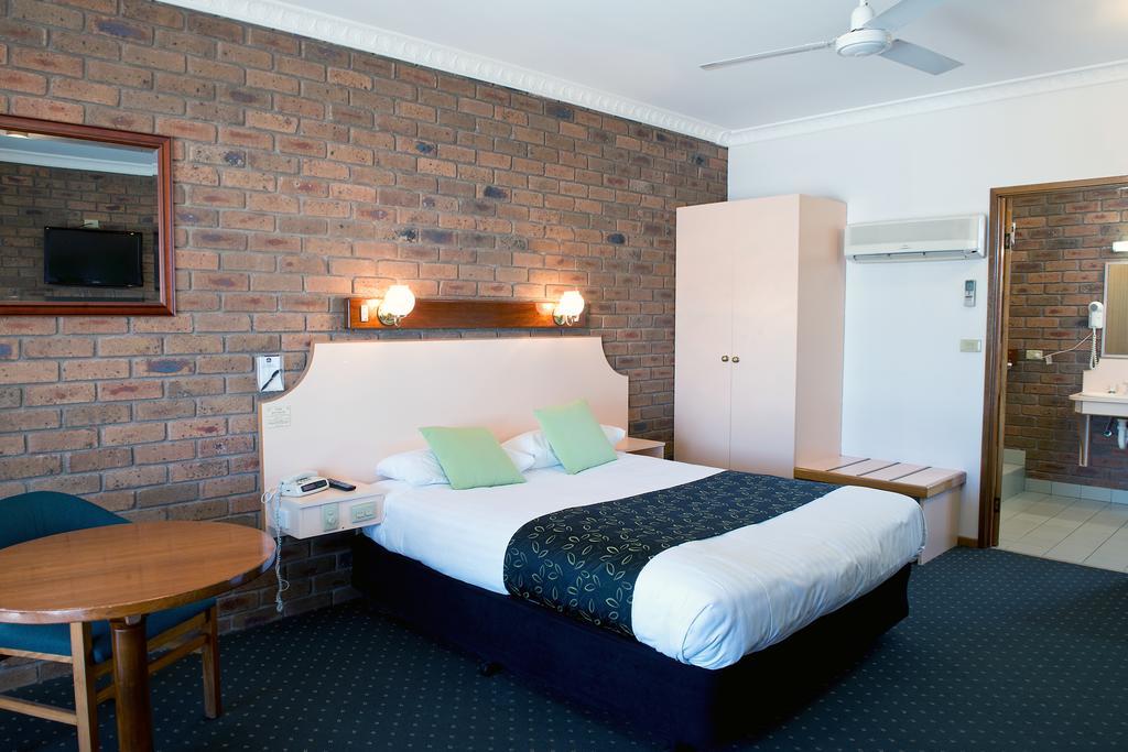 Travellers Rest Motor Inn سوان هيل المظهر الخارجي الصورة
